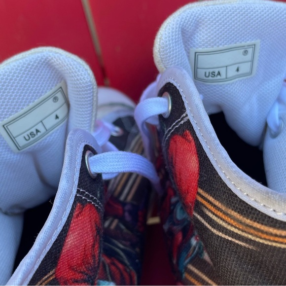 Deadpool Theme Shoes Canvas High Top Size 4 Unisex - Picture 11 of 12